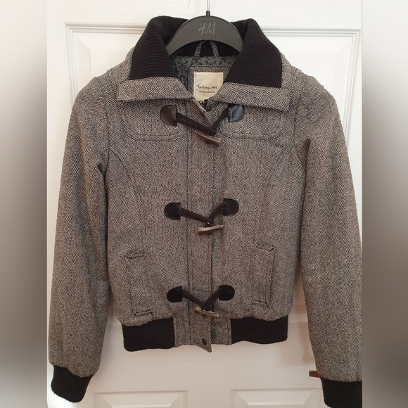 Forever 21 bomber jacket Grey size medium - Picture 1 of 5